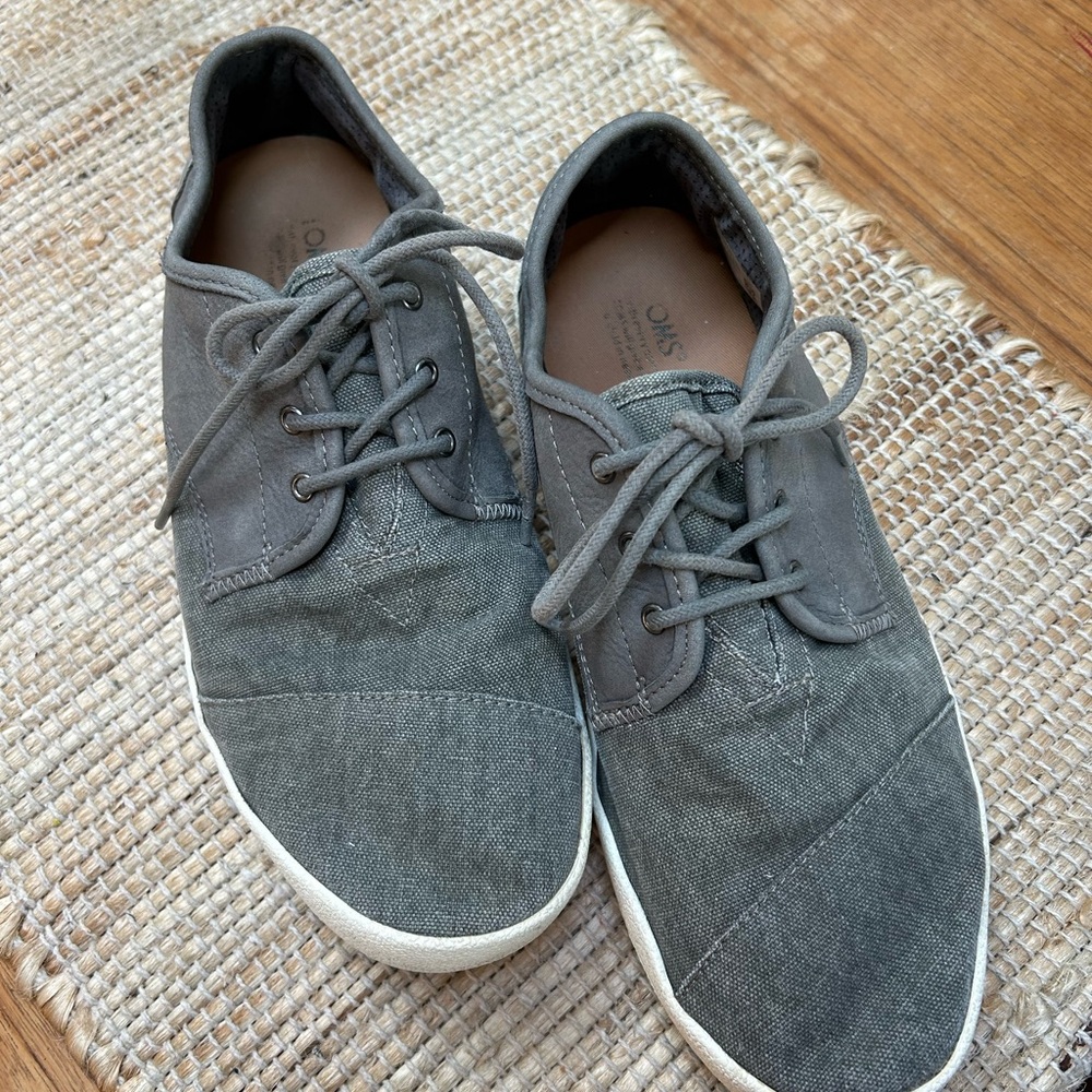 TOMS Casual Gray-Green Canvas Men's Shoes Size 10